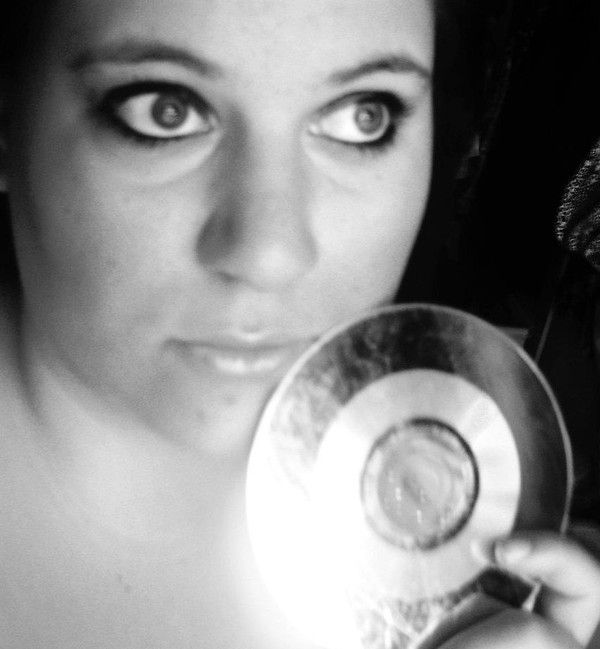 Hello les filles [ & les garçons ..on sait jamais :D ]